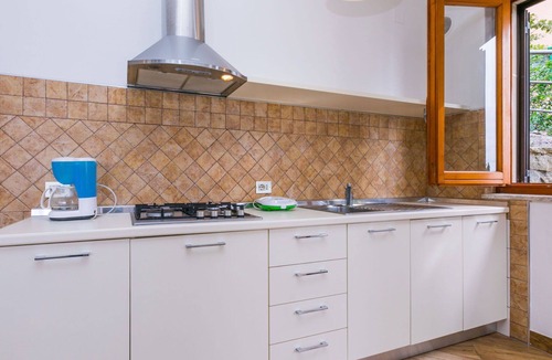 San Baronto Apartment | Lovely apartment for 4 people with WIFI, pool, balcony, pets allowed and panoramic view