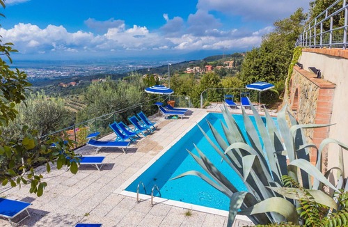 San Baronto Apartment | Lovely apartment for 4 people with WIFI, pool, balcony, pets allowed and panoramic view