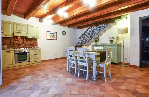 Partinico House | Lovely home in Partinico with WiFi