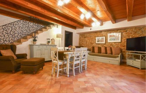 Partinico House | Lovely Home In Partinico With Wifi