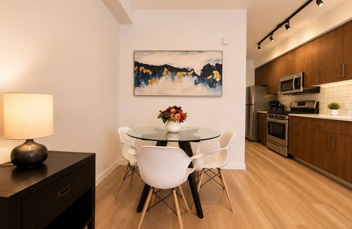 Sidney Hotel | Lovely One Bedroom Suite