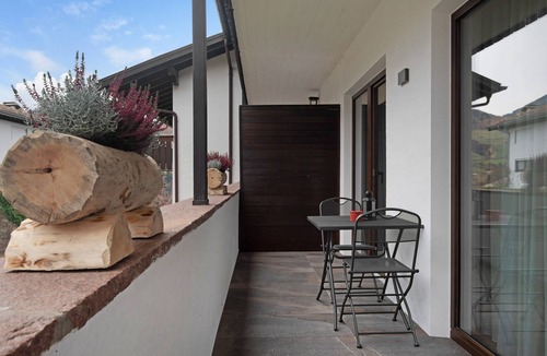 Fie allo Sciliar Apartment | Luxurious Apartment "Silvy am Schlern" with Mountain View, Balcony & Wi-Fi