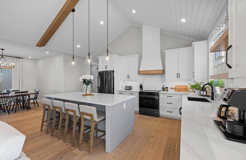 Cavendish House | Luxurious Coastal Country Farmhouse located in North Rustico
