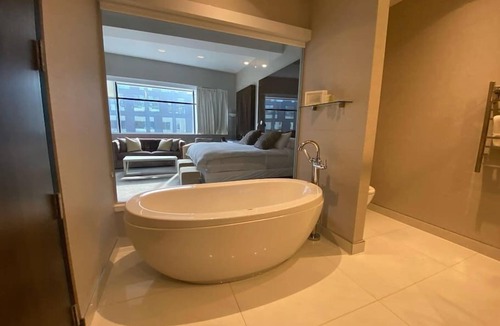 Downtown St. John's Apartment | Luxurious Downtown Room