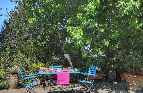 Castelfranco di Sopra Apartment | Luxurious Holiday Home in Castelfranco di Sopra with Pool