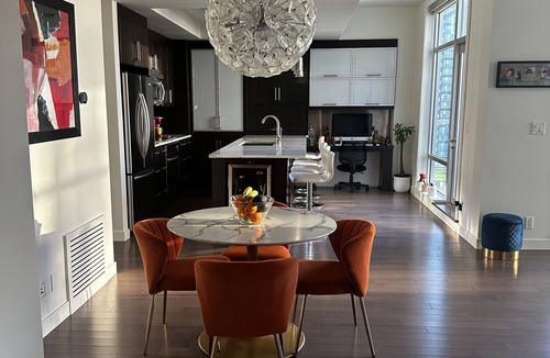 Connaught Condo | Luxury 2 bedroom 2 bath penthouse in downtown Calgary with underground parking