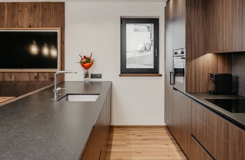 Ortisei Apartment | Luxury Apartment "Niuasi" with Mountain View