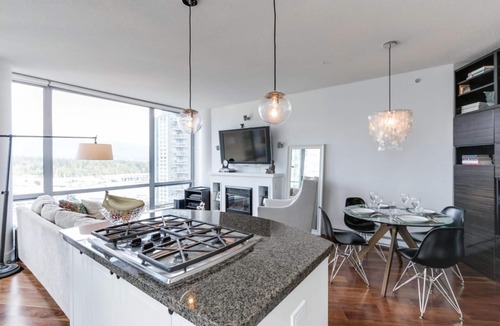 Coal Harbour Condo | Luxury Coal Harbour 2 bed 2 bath w/Stunning Views
