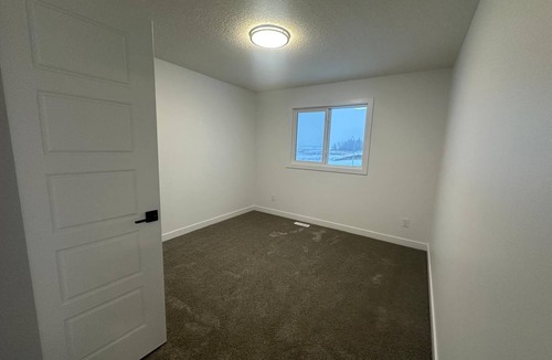 Division No. 11 House | Luxury Duplex in Spruce Grove