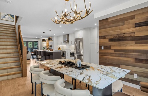 Canmore Villa | Luxury Escape | Private Hot Tub and Firepit