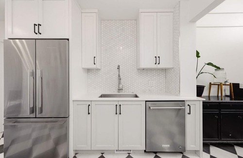Dunbar House | Luxury Main-Level 2BR Private Home close to UBC