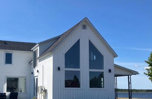 Tabusintac House | Luxury oceanfront escape