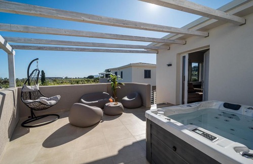 Campofelice di Roccella Villa | Luxury SPA Villa Cefalù