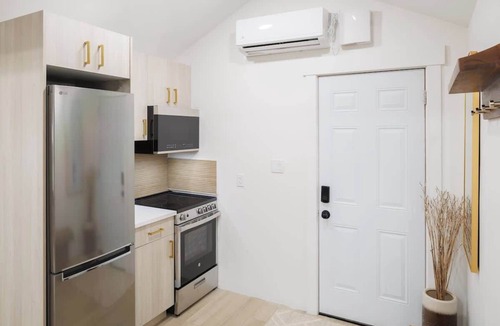 Charlottetown Apartment | Luxury Studio Downtown with soaking tub
