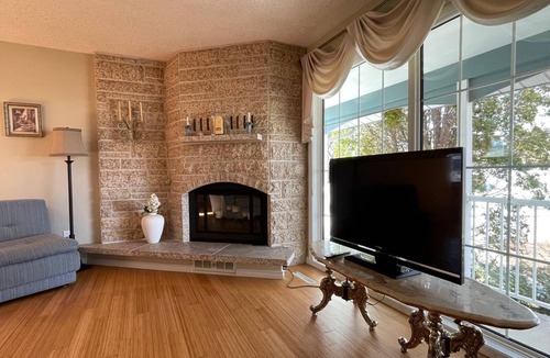 Winnipeg House | Luxury Sun-Drenched Serenity: Spacious 3BR Home in Quiet Neighborhood