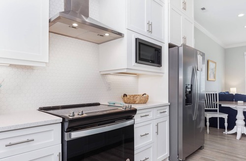 Emerald Isle House | Luxury Townhome in Emerald Isle, NC with elevator and walking distance to beach. Three story spacious townhome.