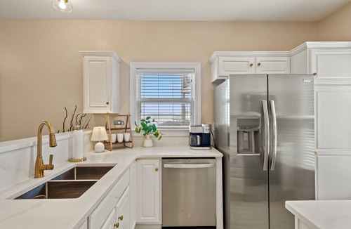 Santee Condo | LuxuryGrndFloorCornerLakeViewPoolGolfFishBoatParks