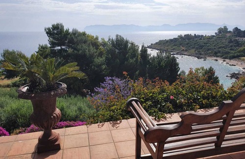 Scopello Villa | Magical Villa w/Jacuzzi above amazing beach