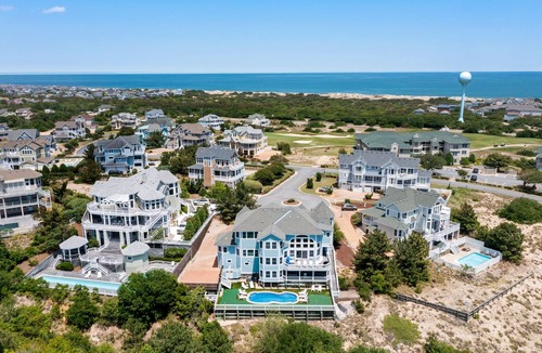 Corolla House | Magicality: Private Pool, Hot Tub, Elevator