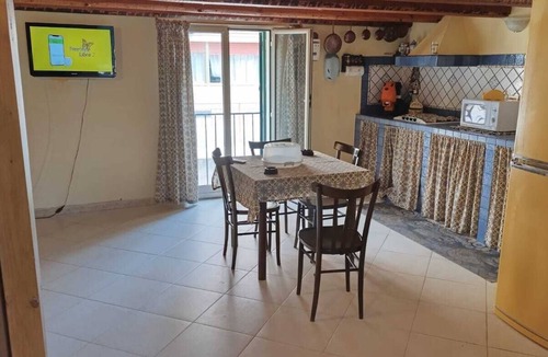 Palermo Apartment | Maison al-Aziz. Charming 1-bedroom apartment in amazing Palermo with WiFi, AC