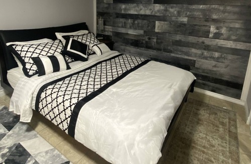 Sainte-Adele Apartment | Maison du Soleil
