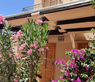 Macari House | Makari mare