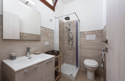 Macari Apartment | Makari our angel- apartments and room rentals Mount irako