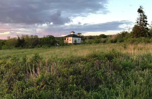 Annapolis County Villa | MareGold Centre - Juniper Cabin and Rose Cabin