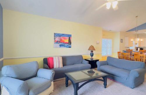 Central Myrtle Beach House | Marvelous condo at Myrtlewood Villas