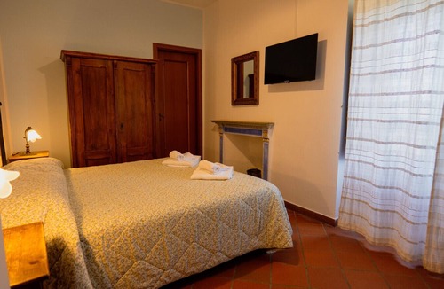 Nicosia House | Matrimoniale con Bagno Privato in Camera