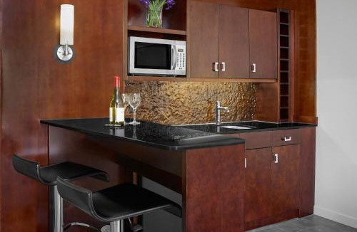Downtown Edmonton Hotel | Matrix Hotel