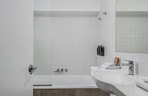 Currajong Hotel | Mercure Townsville