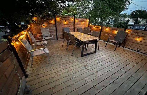 Sainte-Marthe-sur-le-Lac Ski Chalet | Mini-Chalet by IG: @13lacksheep
