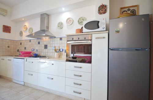 Alcamo Marina Ski Chalet | Mirage apartment with sea view
