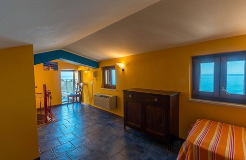 Old Town Apartment | MiraMare Residence Cefalu - App. Ludovica -