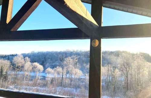 Maria-Chapdelaine Ski Chalet | Mistassibi | Tavata Chalets | Mistassibi River