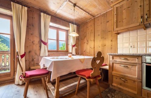 Anterselva Apartment | Mitterbruggehof Apt Alpenrose