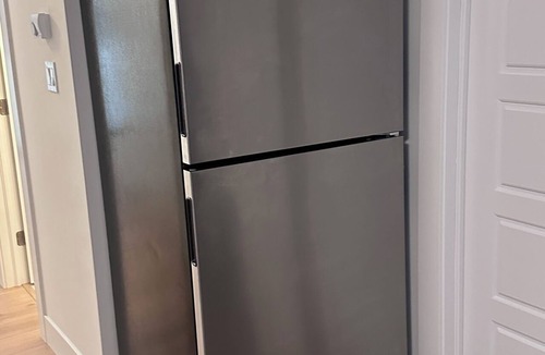 Riverview Apartment | Modern 2-Bedroom House—Quiet & Close to Downtown, Nature Park and Avenir Centre