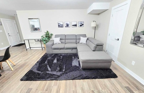 Sooke House | Modern 2 Bedroom suite in quiet, beautiful neighborhood. Small dog friendly !
