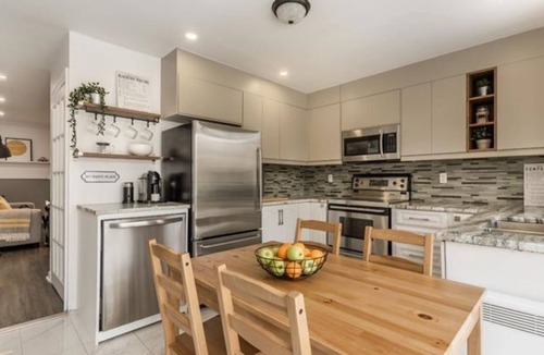 Laval House | Modern 3BR Laval Home | Free Parking | Perfect for Families