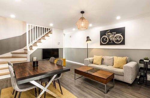 Laval House | Modern 3BR Laval Home | Free Parking | Perfect for Families