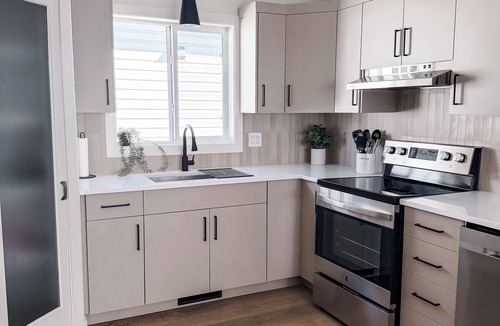 Grande Prairie House | Modern 4BR | Walk to Eastlink | Sleeps 8