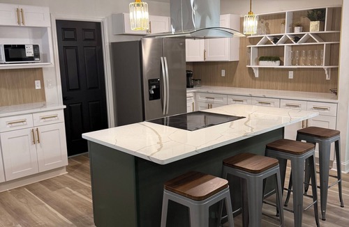 Meredith Woods House | Modern 5BR w/Pool Table - Prime Raleigh