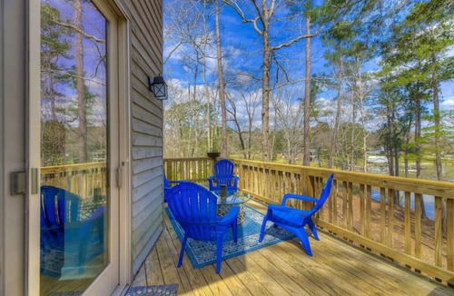 Leesville House | ✰ Modern A-Frame Lake House ✰ 4BR | Rent Jet Skis!