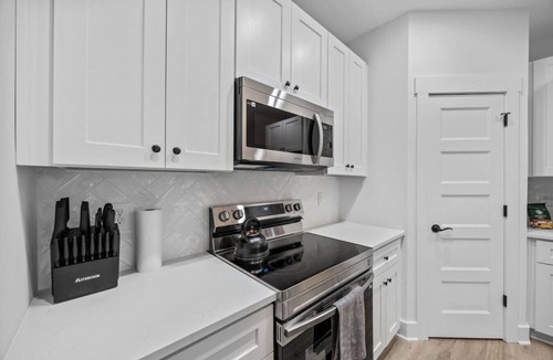 Haw River House | Modern Airy Duplex with EV Charger