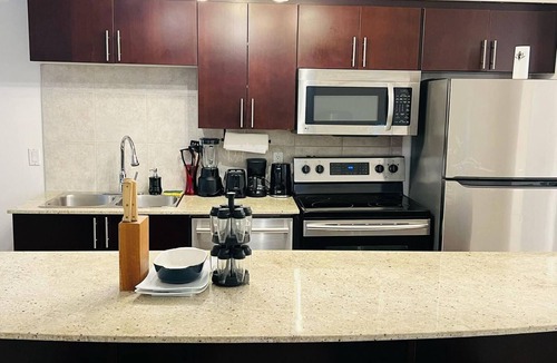 Downtown Edmonton Apartment | Modern Comfort in Edmonton's Heart, 2 Bedroom Apartment