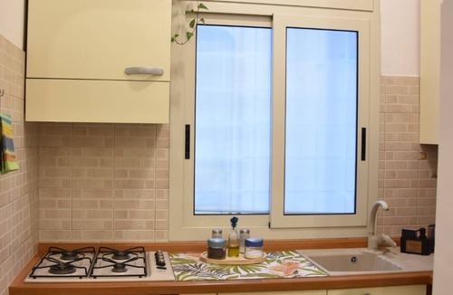 Quartiere XXIX Ponte Mammolo Apartment | Modern & Cozy Apartment with Private Garden + Parking | Near Metro