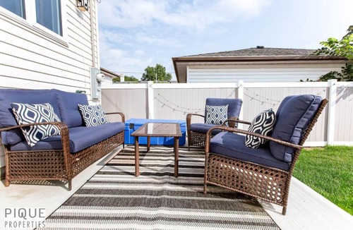 Jasper Place Apartment | Modern Cozy Home - KingBed - AC - Patio - BBQ - Firepit