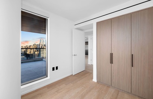 West End Apartment | Modern Dream Condo Downtown Vancouver