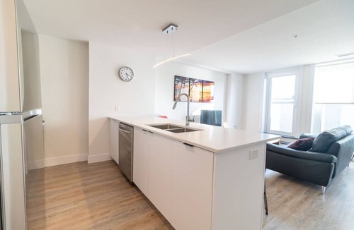 North End Apartment | Modern North End 2BD Suite w/Gym, Workspace & Near Dalhousie
